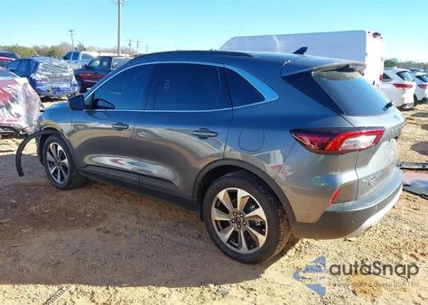 2024 Ford Escape Platinum z USA, uszkodzony, nr VIN 1FMCU9JA4RUA49538